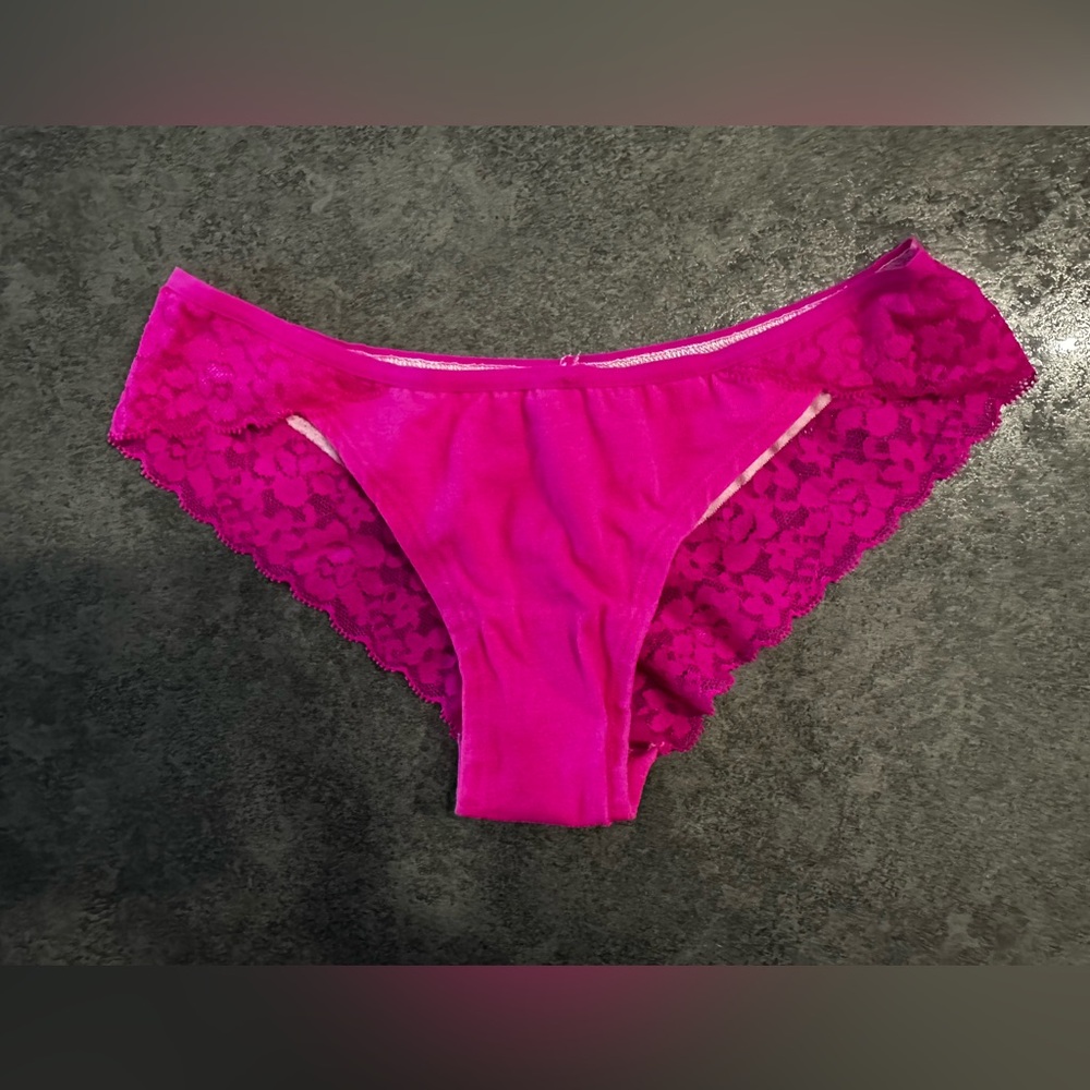 La Senza Cheeky undies hot pink size medium